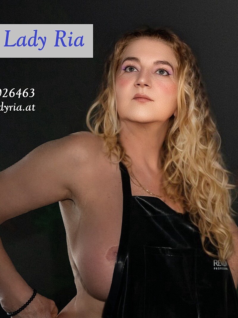 portrait-69a80477bbb78231311515